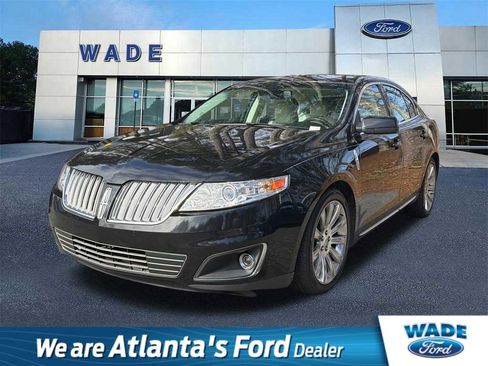 Used 2010 Lincoln MKS image 1