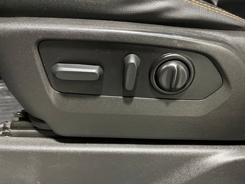 Used 2022 GMC Sierra 2500 AT4 w/ Gooseneck/5TH Wheel Package image 41