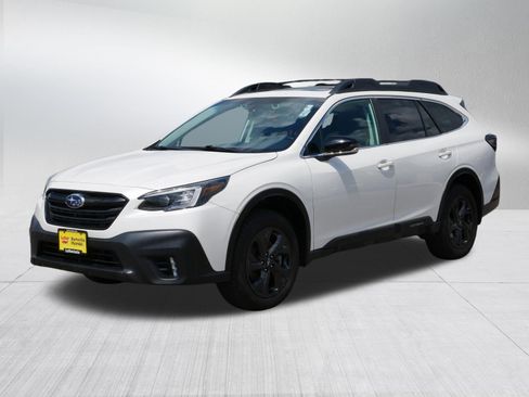 Used 2021 Subaru Outback Onyx Edition XT w/ Popular Package #2 AWD/4WD image 3