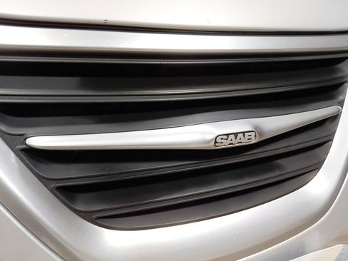 Used 2010 Saab 9-3 2.0T FWD image 11