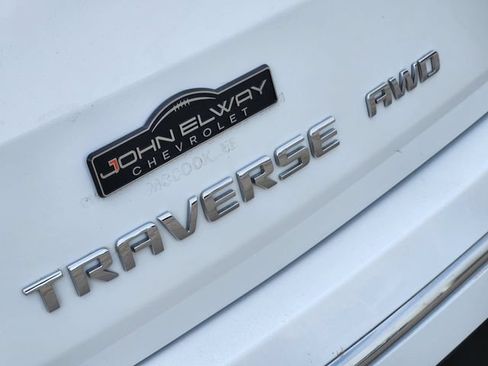 Certified 2021 Chevrolet Traverse High Country w/ LPO, Floor Liner Package AWD/4WD image 11