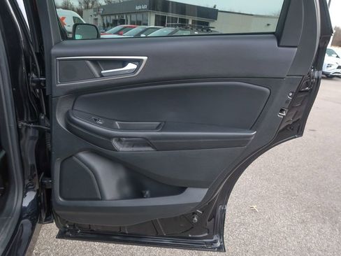 Used 2023 Ford Edge SEL image 18