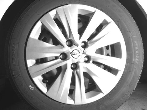 Used 2025 Nissan Sentra S FWD image 14
