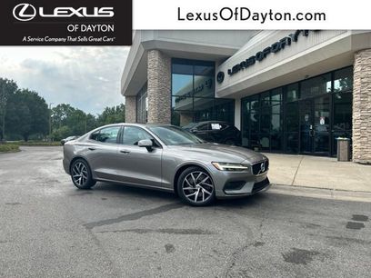 Used 2019 Volvo S60 T6 Momentum w/ Premium Package
