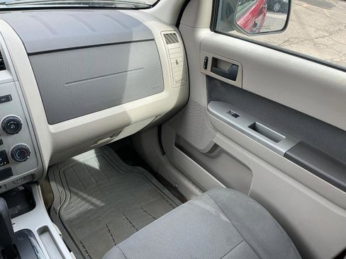 Used 2009 Ford Escape XLT image 13