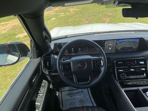 Certified 2025 Nissan Armada PRO-4X AWD/4WD image 20