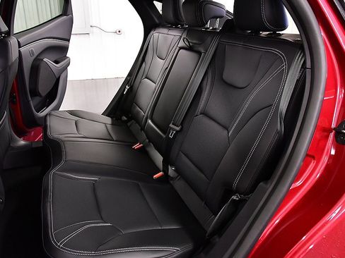 Used 2025 Ford Mustang Mach-E Premium image 27