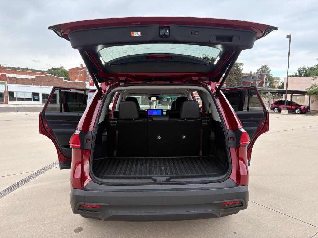 Used 2026 Toyota Grand Highlander AWD Hybrid image 11