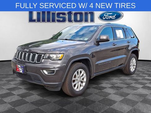 Used 2021 Jeep Grand Cherokee Laredo AWD/4WD image 3