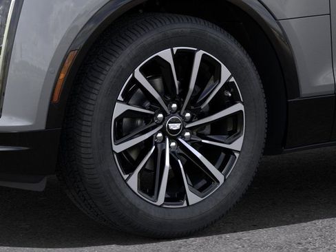 New 2025 Cadillac Lyriq Sport image 9