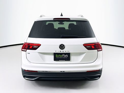 Used 2024 Volkswagen Tiguan SE image 7