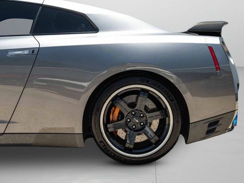 Used 2013 Nissan GT-R Black Edition AWD/4WD image 17