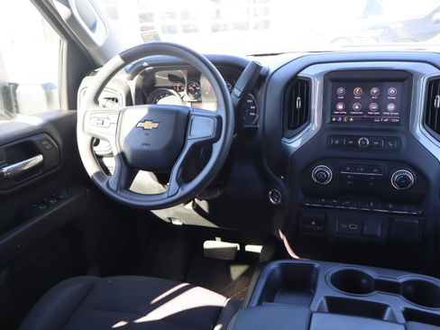 Certified 2024 Chevrolet Silverado 2500 Custom w/ Custom Value Package image 16