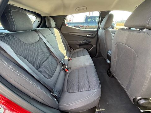 Used 2022 Chevrolet Bolt EUV LT w/ Driver Confidence Package image 11