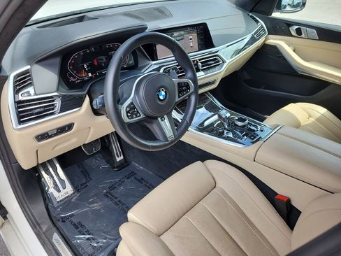 Used 2021 BMW X7 xDrive40i w/ M Sport Package AWD/4WD image 5