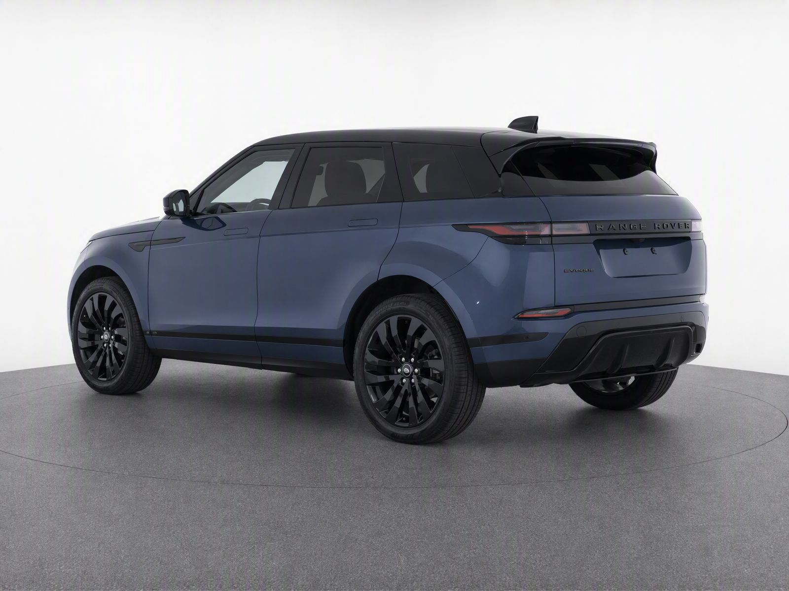 Used 2026 Land Rover Range Rover Evoque S AWD/4WD image 3