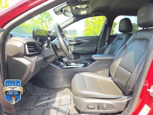 Certified 2024 Buick Envista Sport Touring w/ Convenience I Package FWD image 16