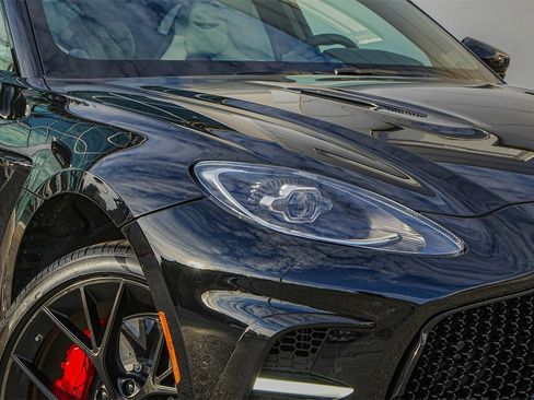 New 2026 Aston Martin DBX S image 3