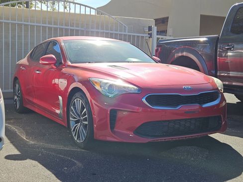 Used 2019 Kia Stinger image 3
