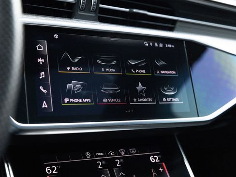 Used 2021 Audi RS 6 w/ Executive Package AWD/4WD image 24