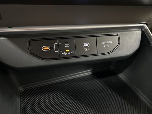 New 2026 Kia Carnival image 22