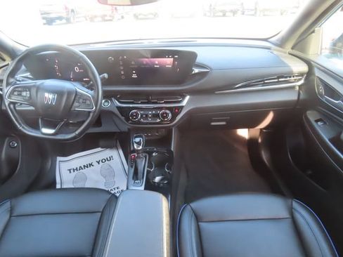 Used 2025 Buick Envista Sport Touring w/ Convenience I Package FWD image 25