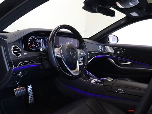 Used 2019 Mercedes-Benz S 560 Sedan image 19