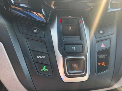 Used 2018 Honda Odyssey EX image 24