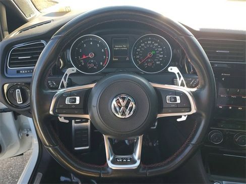 Used 2019 Volkswagen GTI SE image 18