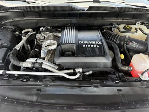 Used 2022 Chevrolet Tahoe RST w/ Luxury Package RWD image 33