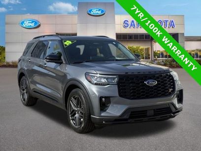 Used 2025 Ford Explorer ST