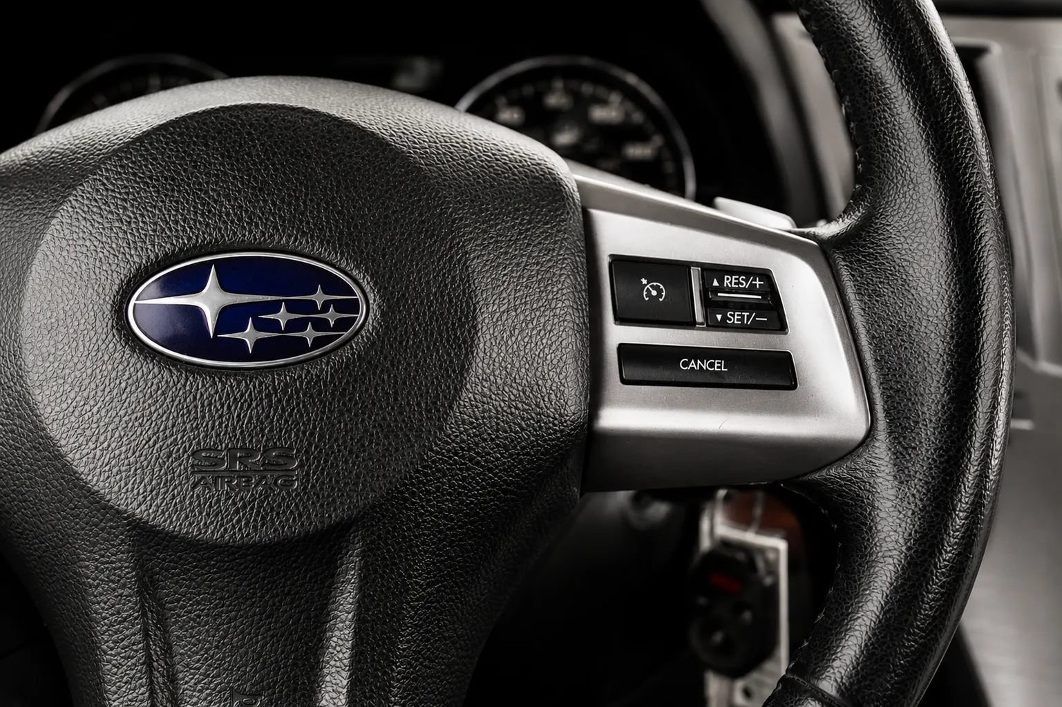 Used 2013 Subaru Outback 3.6R Limited w/ Moonroof Pkg AWD/4WD image 14