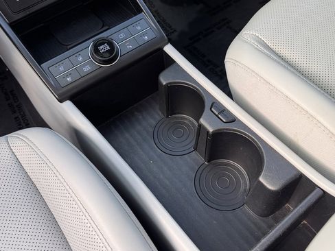 Used 2024 Hyundai Kona Limited image 26