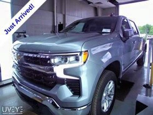 Used 2023 Chevrolet Silverado 1500 LT AWD/4WD image 1