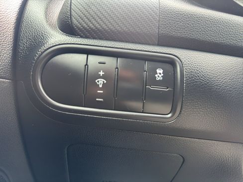 Used 2017 Kia Forte S FWD image 28