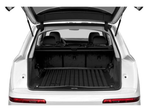 Used 2023 Audi Q7 3.0T Prestige w/ Prestige Package AWD/4WD image 11