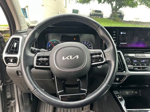 Used 2022 Kia Sorento SX AWD/4WD image 9
