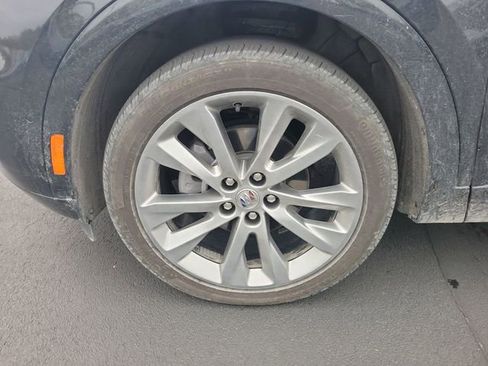 Used 2023 Buick Envision Avenir image 17