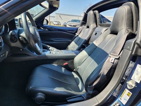 Used 2021 MAZDA MX-5 Miata RF Grand Touring image 9
