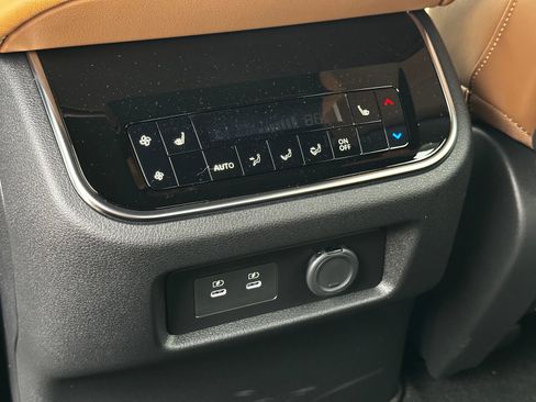 New 2026 Nissan Armada Platinum Reserve image 26