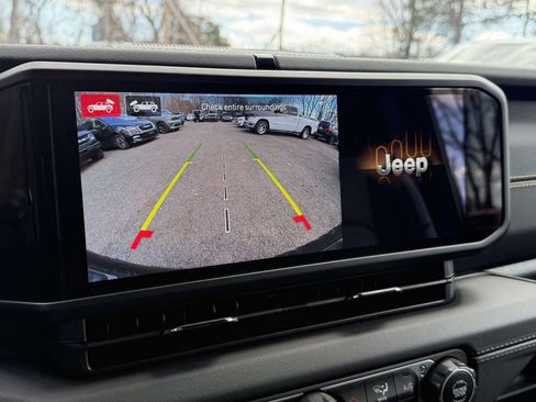 Used 2024 Jeep Wrangler Sahara w/ Technology Group image 29