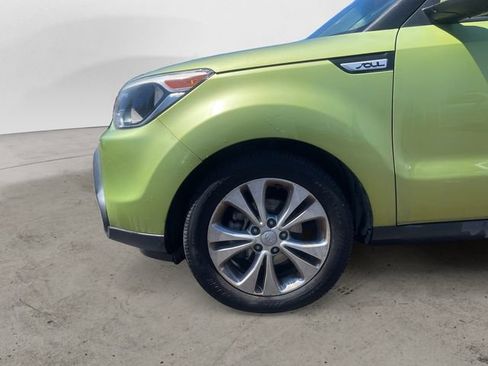 Used 2015 Kia Soul + FWD image 10