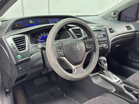 Used 2013 Honda Civic LX image 12
