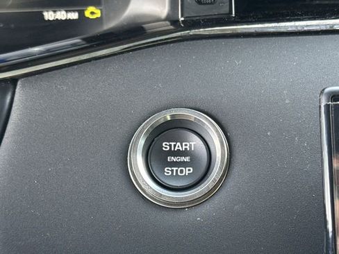 Used 2024 Land Rover Range Rover Evoque Dynamic SE image 15