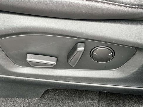 Used 2023 Ford Explorer XLT w/ Equipment Group 202A image 16