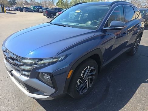 Used 2025 Hyundai Tucson Limited image 2