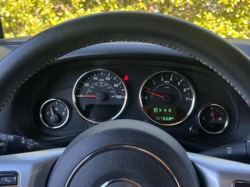 Used 2015 Jeep Wrangler Unlimited Sport image 23