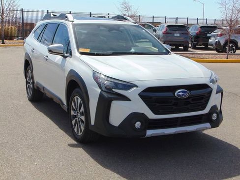 Certified 2023 Subaru Outback Touring XT AWD/4WD image 9