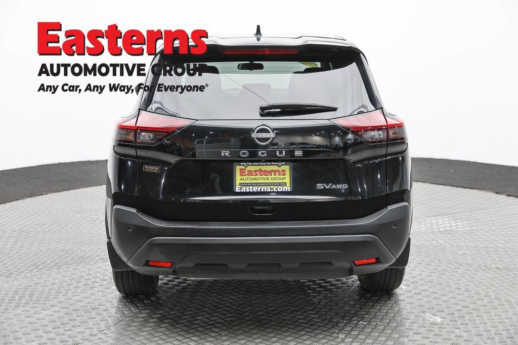 Used 2023 Nissan Rogue SV AWD/4WD image 6