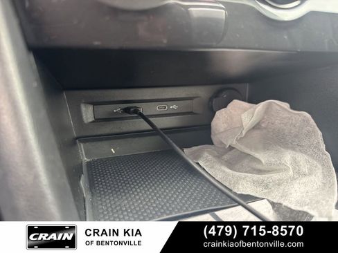 Used 2024 Volkswagen Tiguan S image 38